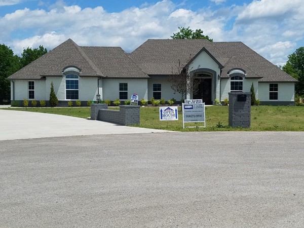 Many new homes being built in Homestead. One of them could be yours