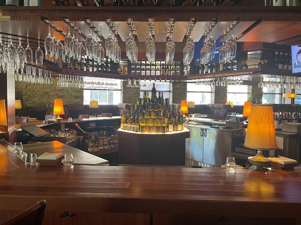 Love the bar area at Seasons 52 ... It's always a fun atmosphere with excellent food!!!