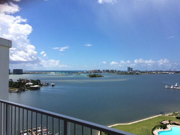 A breathtaking view from the Bayshore Towers 