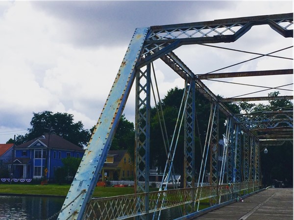 The Magnolia Bridge is a favorite spot for a photo op