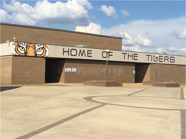 Benton High School Tigers football season off to a good start. Final score 41-30