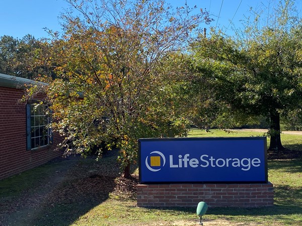 Moving day can mean storage at Life Storage in Flowood on Lakeland Drive or Plaza Drive