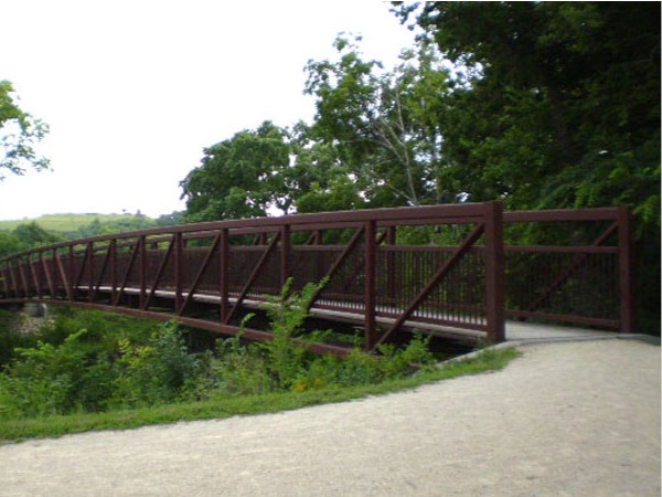 Bridge tucked away along the trail in Anneberg Park