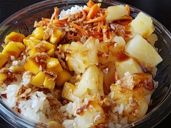 Living in Cobblestone means living close to sensational food at Poke Hula in downtown