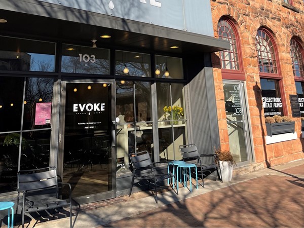 Café Evoke is nestled in Downtown Edmond offering a great place to take a break