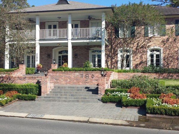 Pi Phi sorority house on the LSU campus