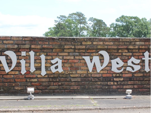 Welcome to Villa West 