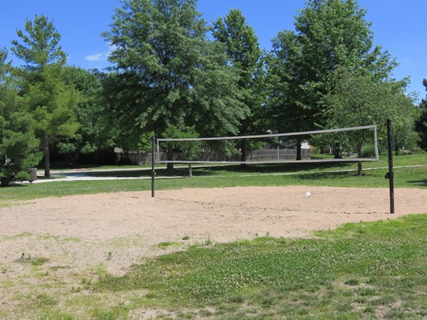 Volleyball anyone? This is in Haven Park, near the large Havencroft subdivision of Olathe