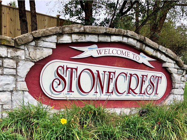 Stonecrest entrance sign 