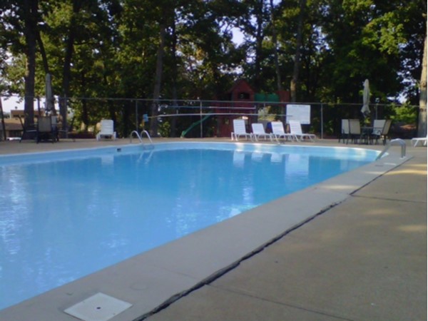 Community pool at Summit Point Estates in Osage Beach