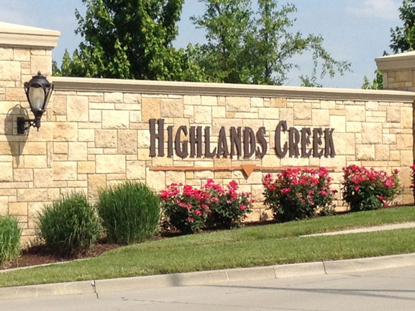 Highlands Creek Subdivision: Minutes away from shopping, dining, and entertainment.