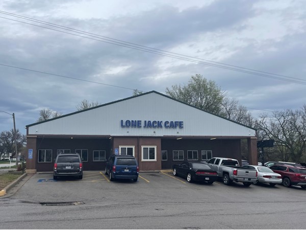 Best Cafe AROUND!!! Lone Jack Cafe!!!