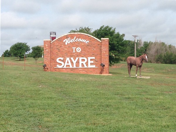 Welcome to Sayre. County seat of Beckham County