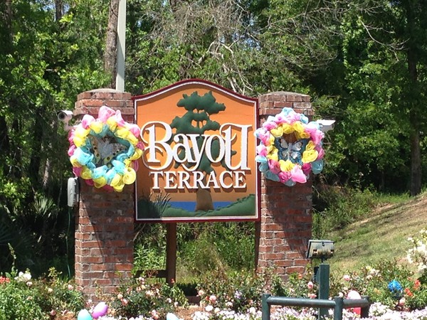 Across Hwy 22 from River Highlands is the beautiful, down home Bayou Terrace