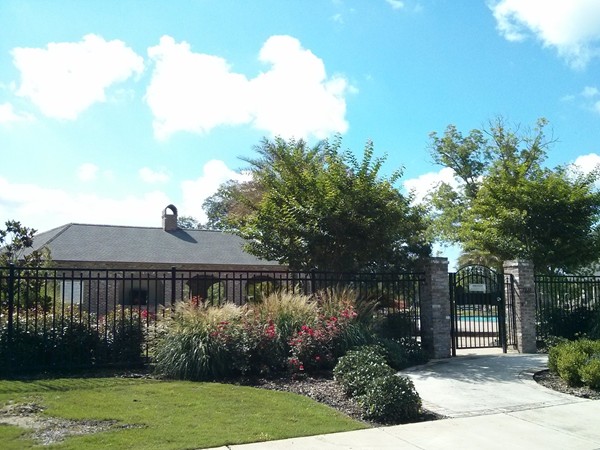 Entrance to pool and clubhouse at The Settlement at Willow Grove