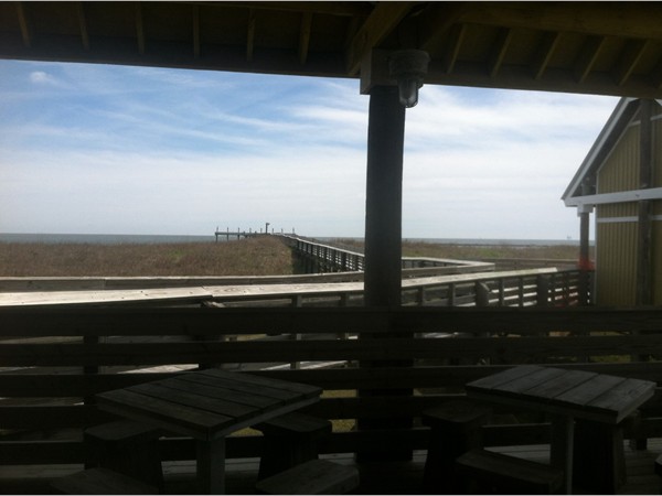 Sitting area before the fishing pier in Grand Isle State Park