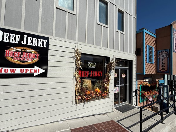 Looking for food variety? Come to Downtown Branson! 