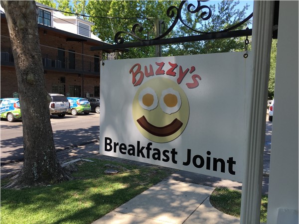 Breakfast off the beaten path at Buzzy's 