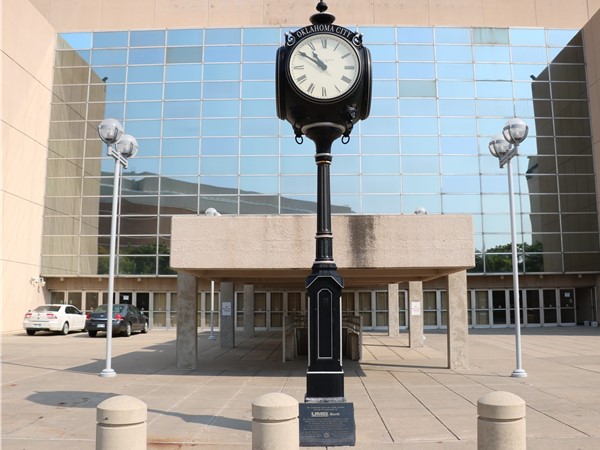 UMB Bank clock located outside the new Prairie Surf studios 