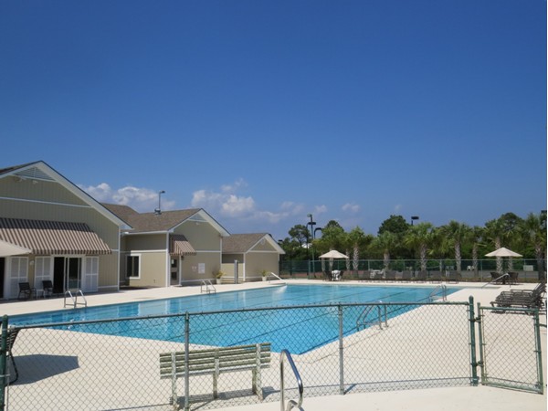Ono Island North Community Center includes indoor and outdoor pools