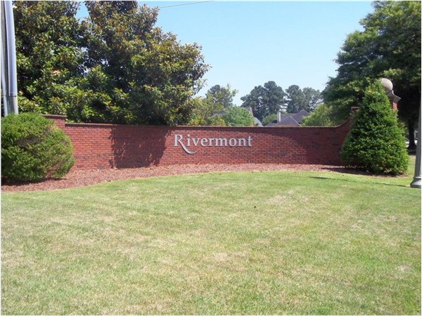 Entrance to Rivermont on Rice Mine Road