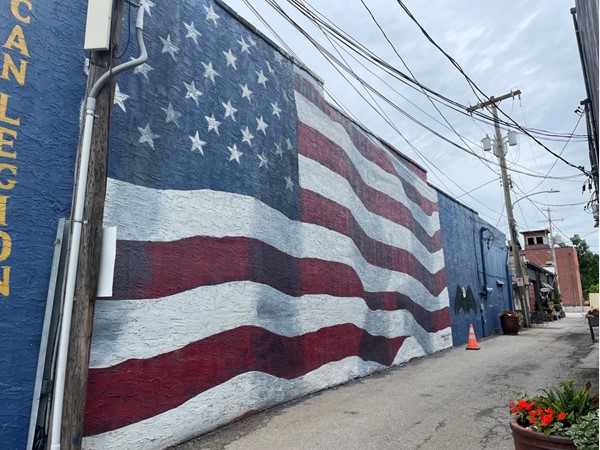 This caught my eye in Downtown Parkville - love our gorgeous American flag