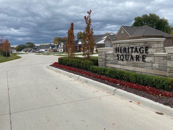 Great location in Northwest Livonia. Close proximities to all major freeways and shopping