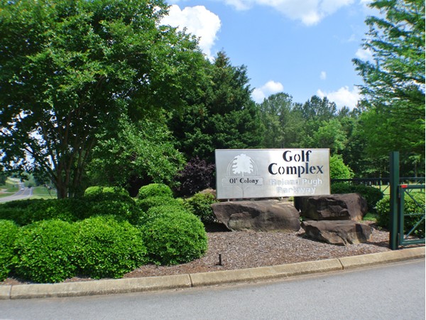 Entrance to Ol' Golony Golf Complex
