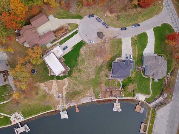 Aerial view of the only buildable lot for sale in Weatherby Lake 