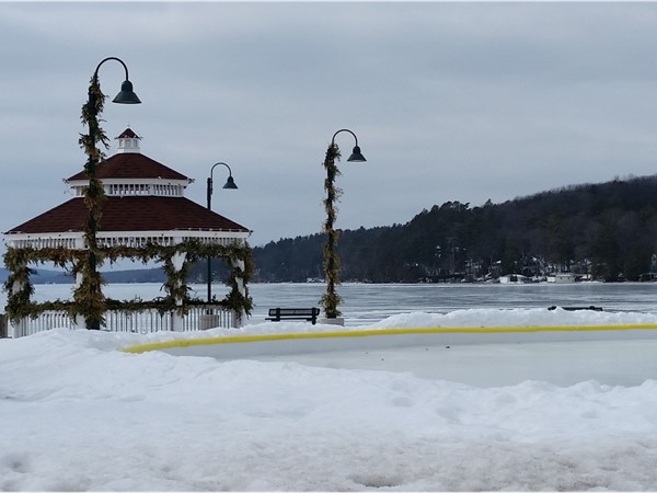 Beautiful gazebo and ice skating rink in downtown Walloon