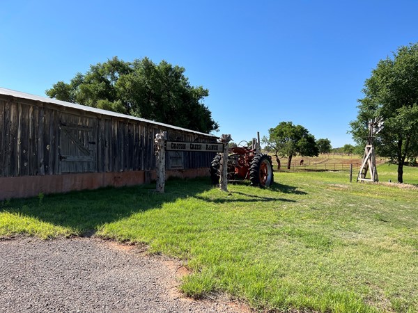 This ranch offers lodging, events, and more at the guest ranch! Live a day in the old west 