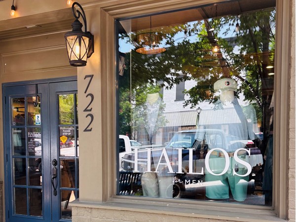 Hailos is a beautiful boutique located in downtown! Get the southern luxury style you're looking for