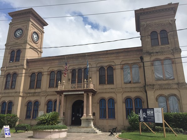 The "new" Courthouse built in 1896 after the fire, is still in use but getting a facelift