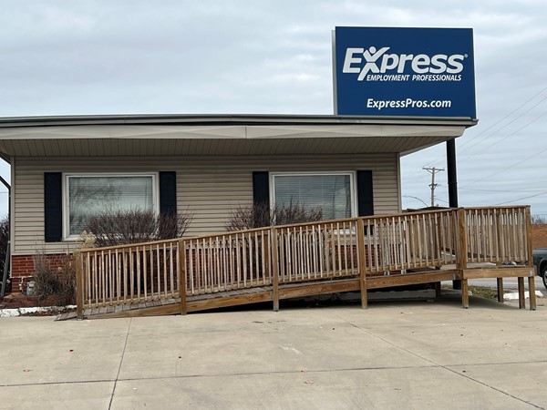 Moving to Sedalia and looking for employment opportunities? Check out Express Pros! Great staff!