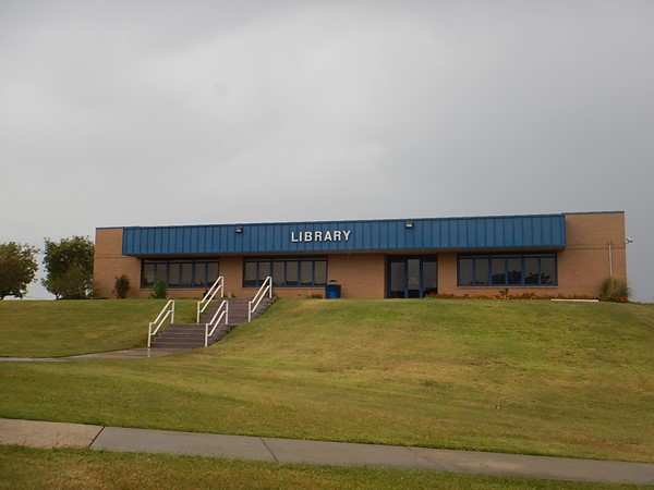Library on the school grounds serves all Hammon students