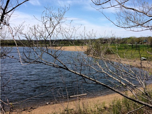 Great trails for running, walking or biking around the lake at Raccoon River Park