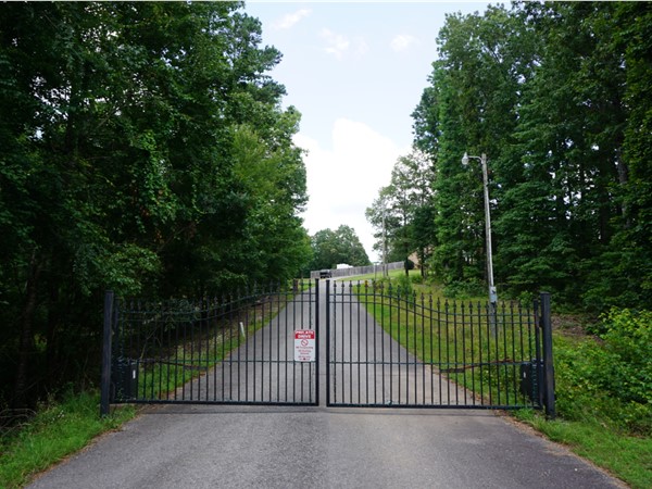 Gated entrance to Lakeside Mountain in Alexander located in Pulaski County