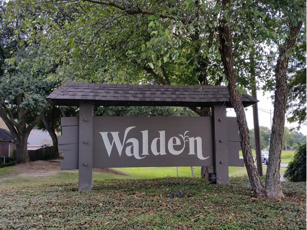Walden neighborhood has lots of community amenities and is conveniently located off of Kenilworth 