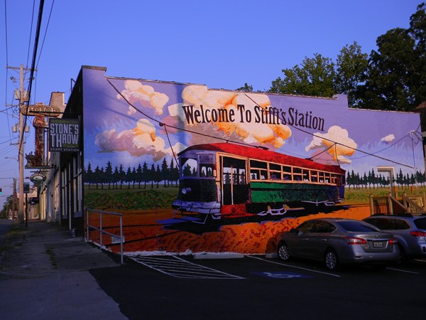 'Welcome to Stifft's Station' mural in Captiol View - Stifft Station Neighborhood, c. July 2019