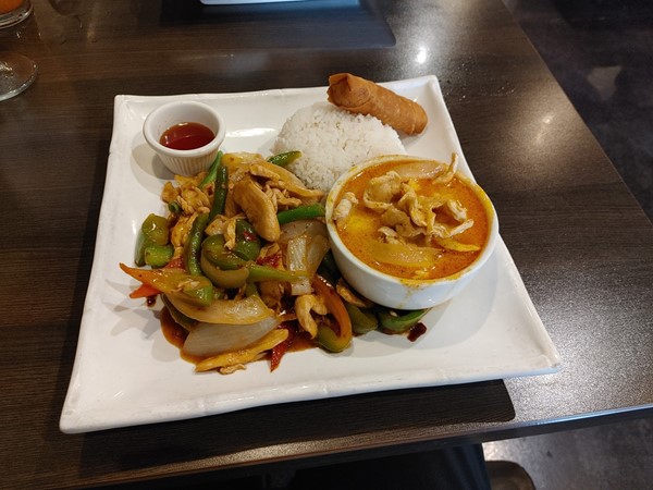 Thursday lunch special at Panang