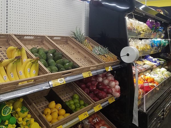 Dollar General in Lyndon remodeled. They now offer fresh produce and more coolers 