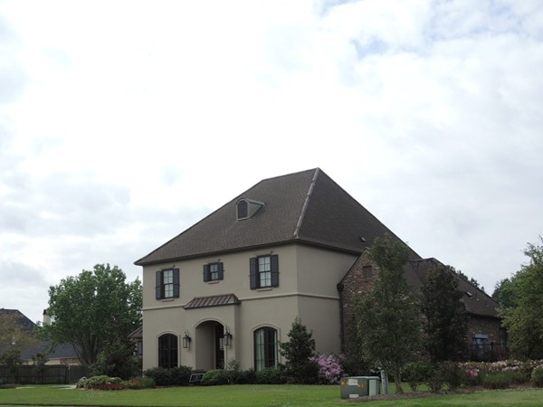 Stately home in newer section of Oak Hills