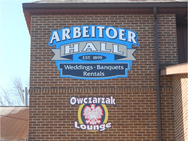 Arbeitoer Hall and the Governor's Quarters Lounge