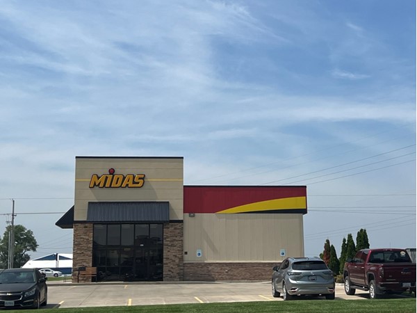 Trust the pros at MIDAS! From oil changes to full repairs, you're always in good hands