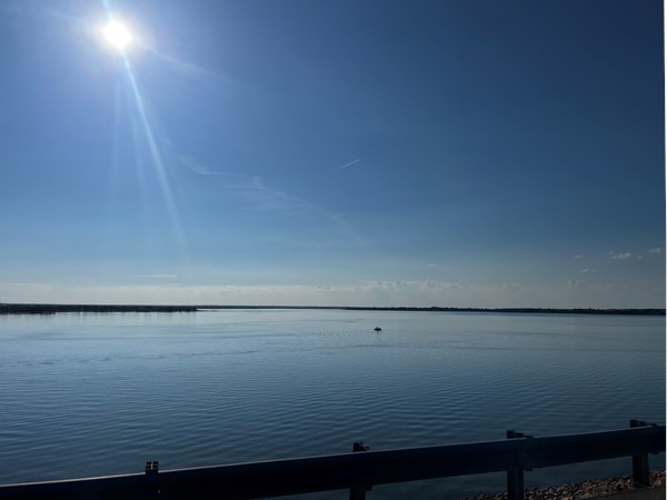 A calm Foss Lake