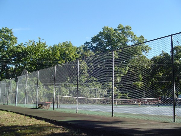  Bay Point Village Condominiums tennis courts