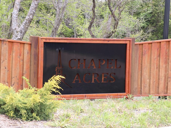 Welcome to rustic luxury in Chapel Acres