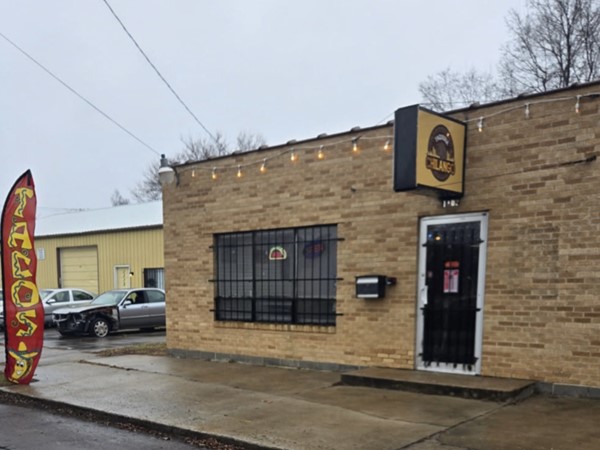 Taqueria Chilango! Delicious Mexican street food on E 3rd St in Sedalia 