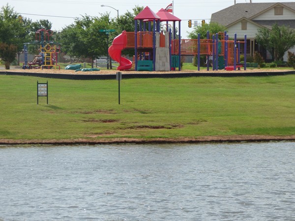 Great playground area that overlooks a very large pond area.  Kids love the ducks