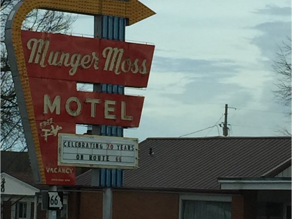 This is a must see in Lebanon! Historic Munger Moss Motel on Rt 66 in Lebanon